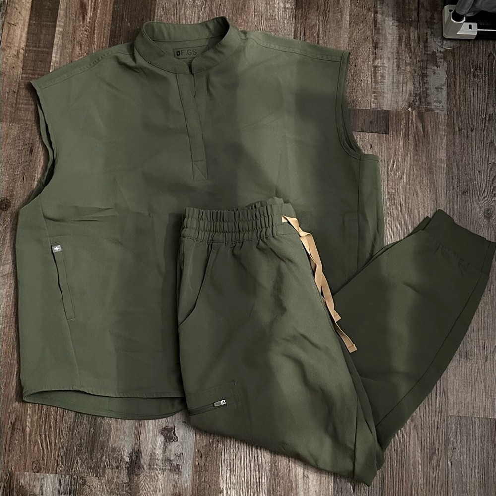 Olive Green Figs jogger set
